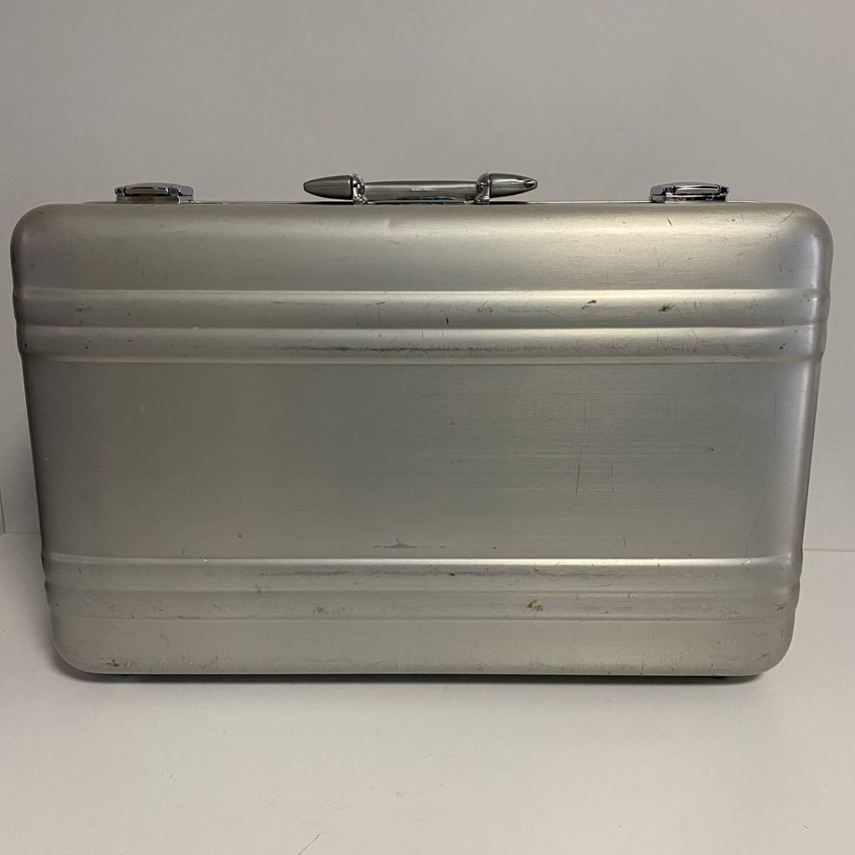 アタッシュケース ZERO HALLIBURTON ゼロハリバートン 約縦34cm×横54cm