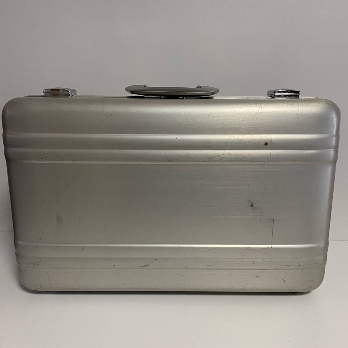 アタッシュケース ZERO HALLIBURTON ゼロハリバートン 約縦34cm×横54cm