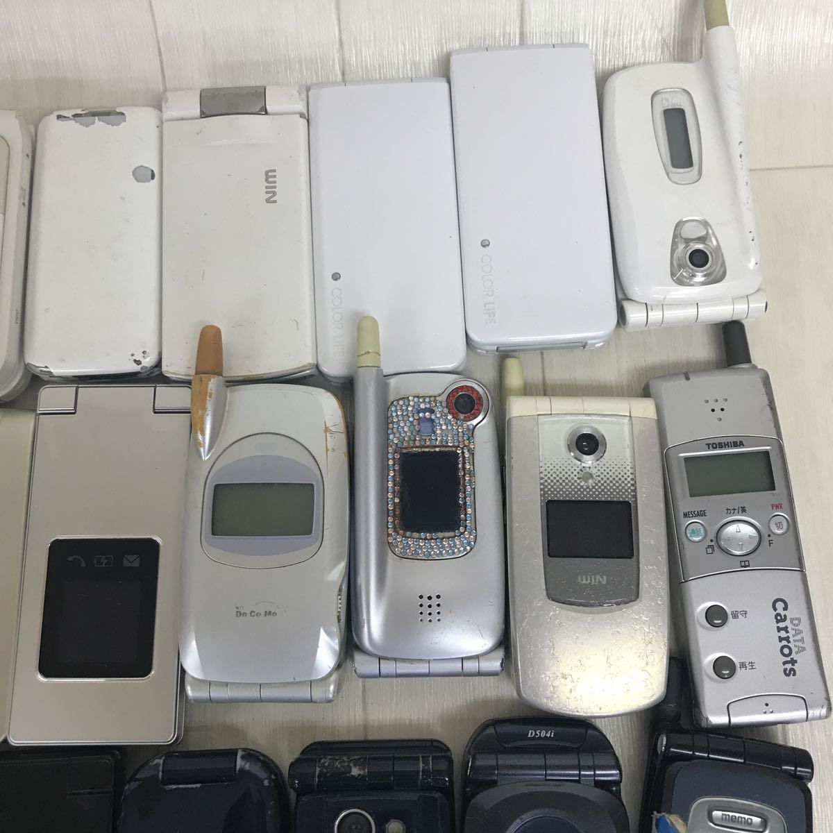 B0057 ガラケー まとめ 66点 大量 セット docomo ソフトバンク au 他