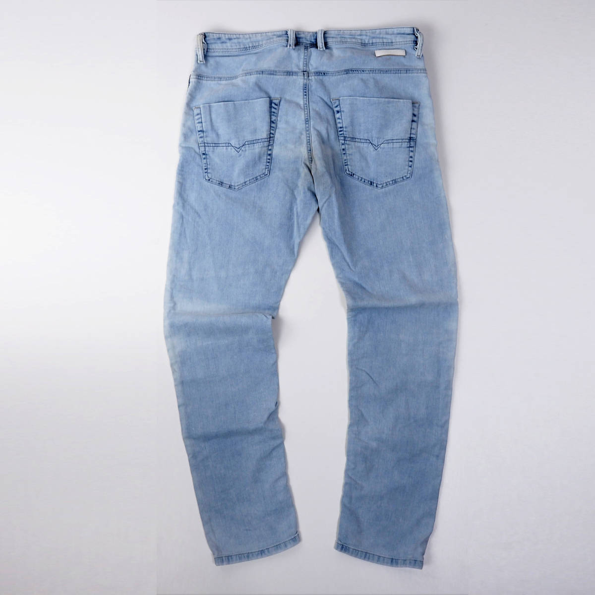 新品ワケ有品】DIESEL ディーゼル 人気シリーズ ジョグ ジーンズ JOGG 