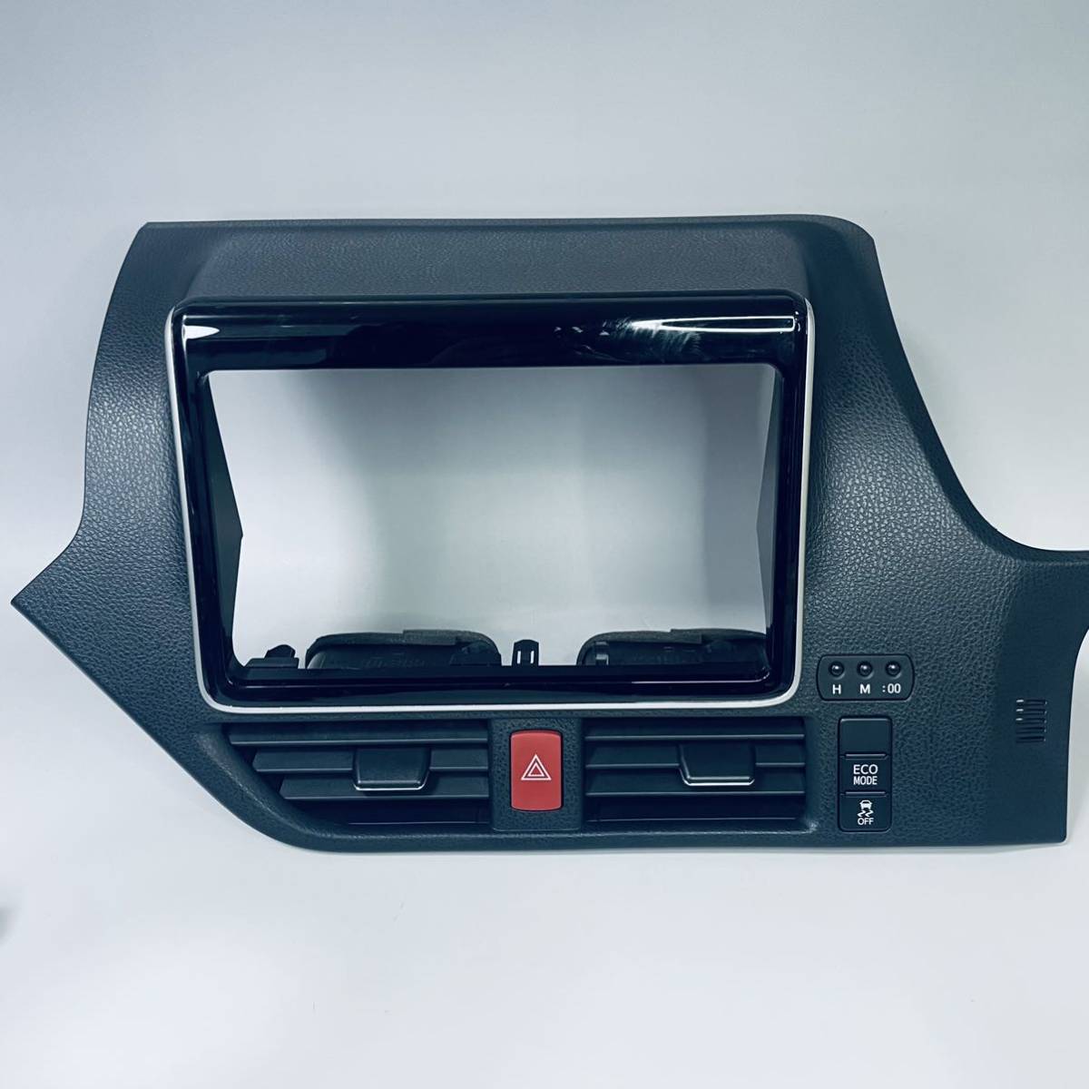 【人気SALE，お買い得】 保証 ９インチパネル ８０系 ヴォクシー ノア エスクァイア 管理番号０３２２ ②(トヨタ、ダイハツ)｜売買されたオークション情報、yahooの商品情報をアーカイブ公開 - オークファン トヨタ、ダイハツ