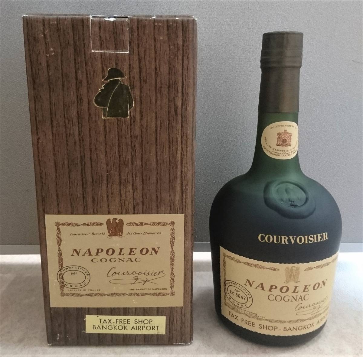 ◇ 古酒 未開栓 COURVOISIER NAPOLEON COGNAC クルボアジェ ナポレオン 