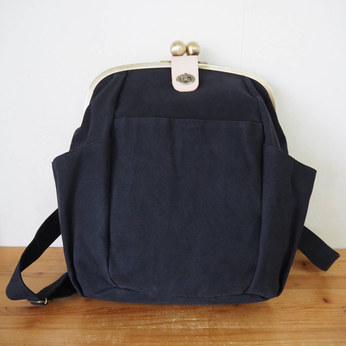 廃番品*AYANOKOJI/あやの小路*がま口*リュック*バックパック*A4*黒 