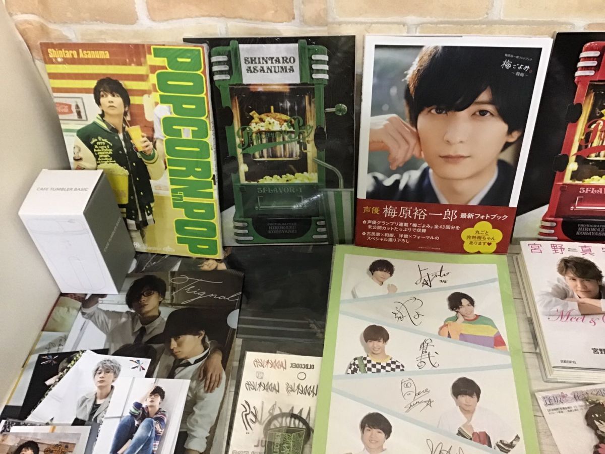 現状】 声優グッズ まとめ売り 宮野真守、梅原裕一郎、伊藤裕一、缶 