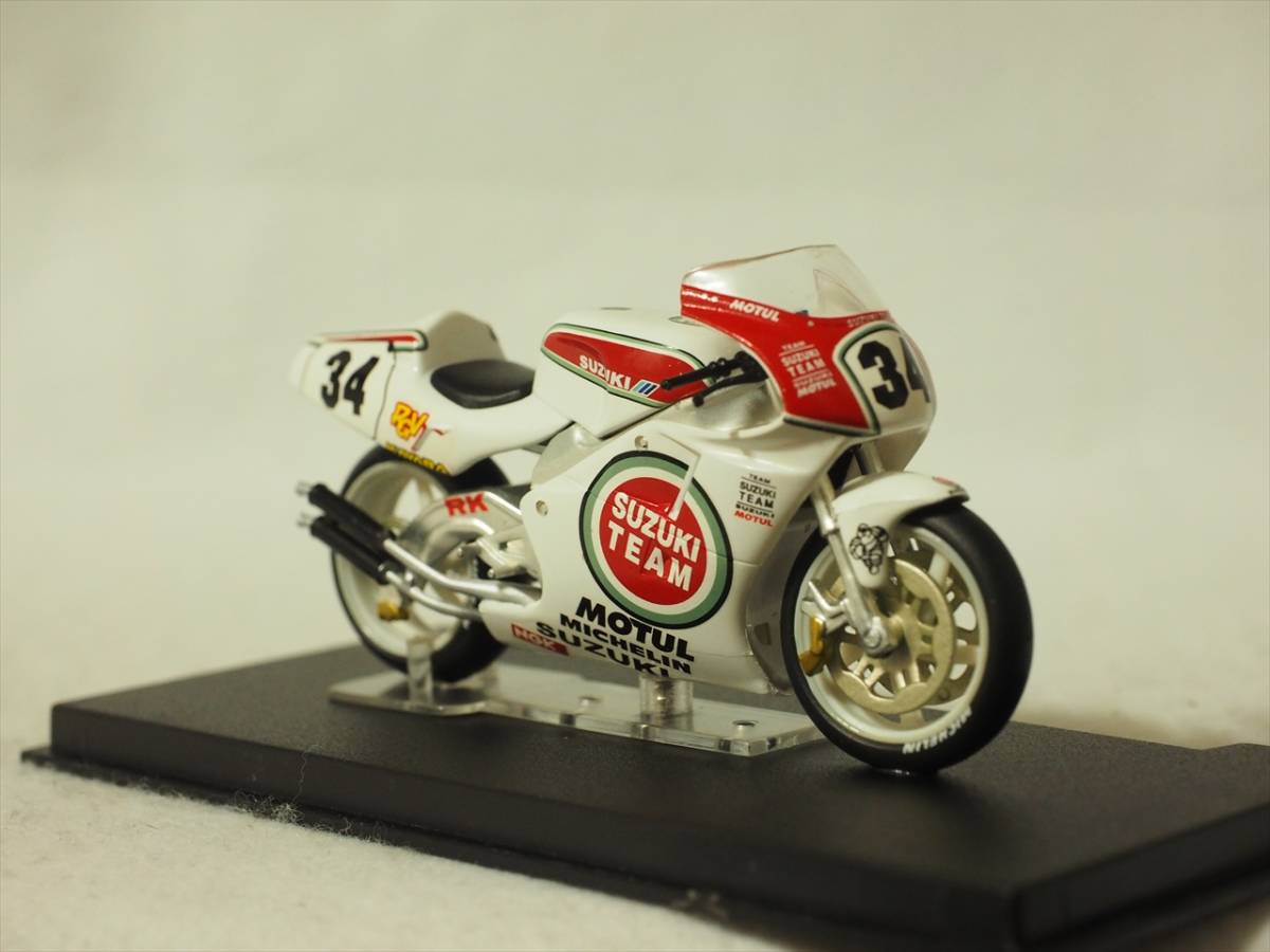 1/24 SUZUKI RGV500 1993年 #34 ケビン・シュワンツ デアゴスティーニ