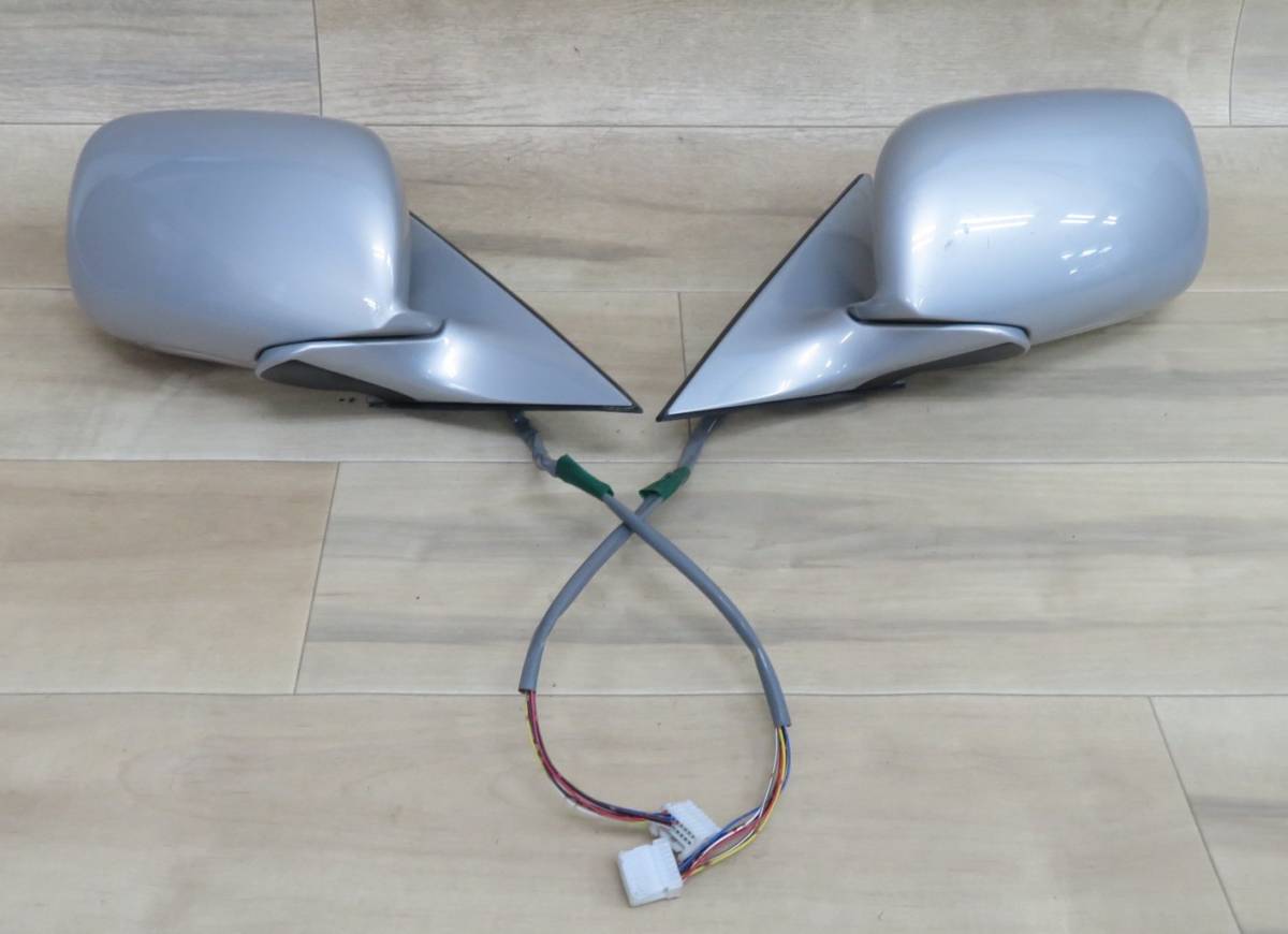33530 トヨタ　クラウン　18系 ドアミラー　左右　７ピン　ウインカー付き　シルバー系　TOYOTA