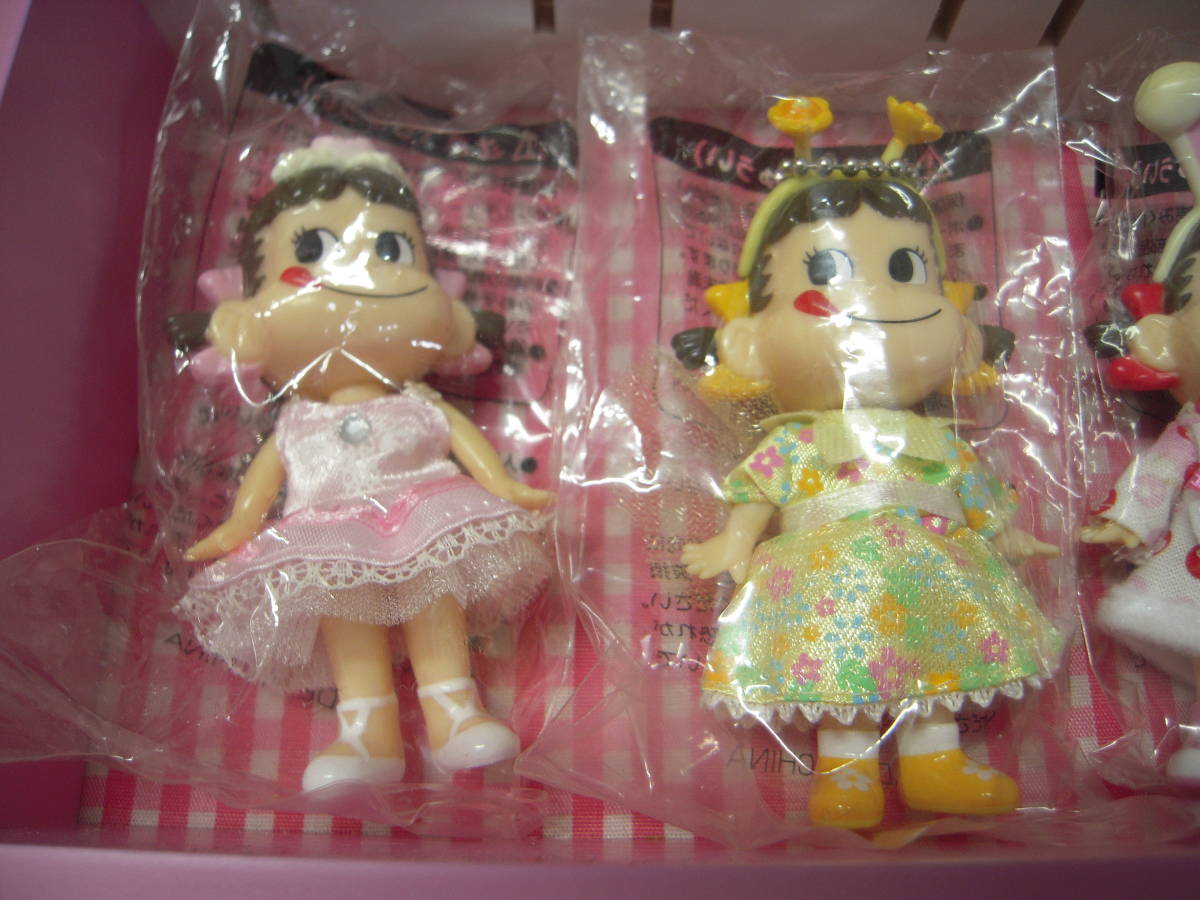 未使用不二家 プリティペコちゃん 10体セット コレクション