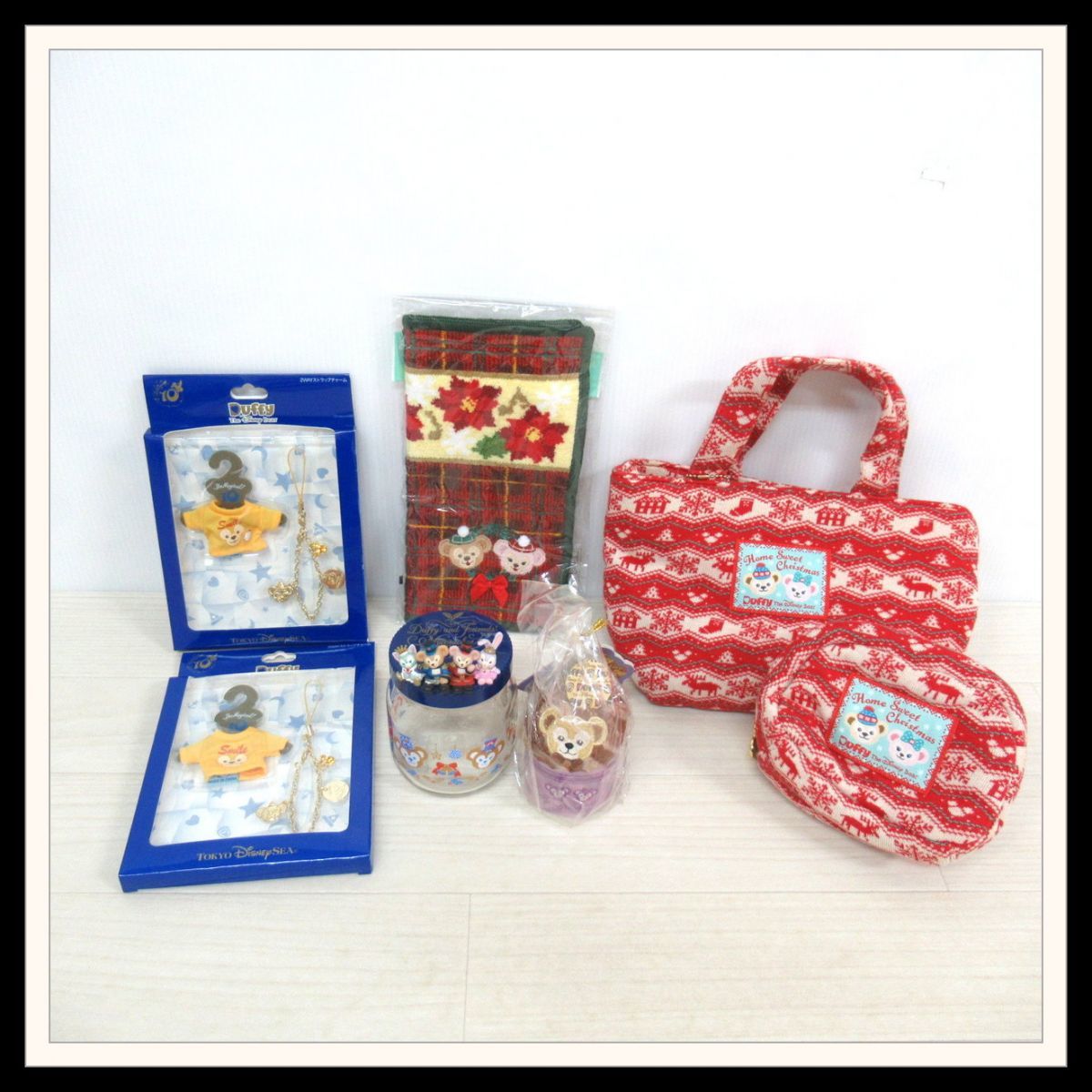 ダッフィー フレンズ グッズセット クリスマス17 瓶 バッグ タオル シェリーメイ E2 S2 ダッフィー 売買されたオークション情報 Yahooの商品情報をアーカイブ公開 オークファン Aucfan Com