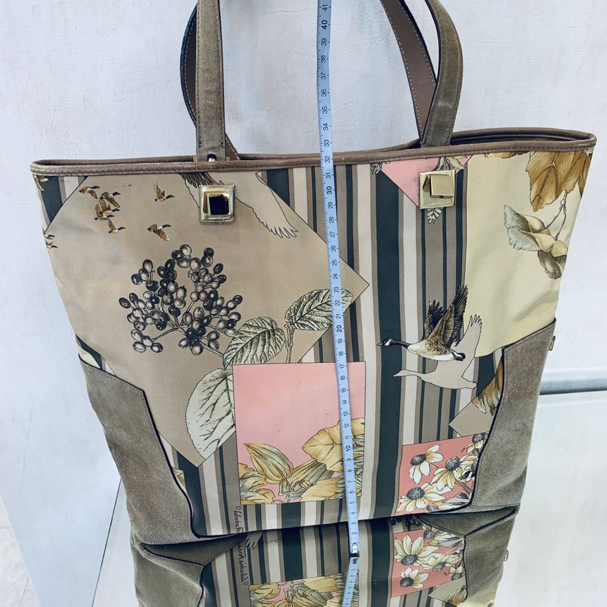 極美品 FERRAGAMO フェラガモ ショルダートート ビジネスバッグ A4 