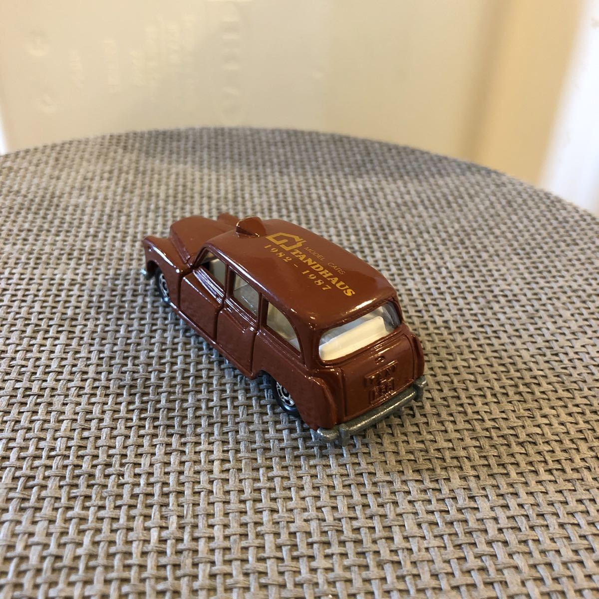 トミカ　オースチンタクシー　茶色　タントハウス_7