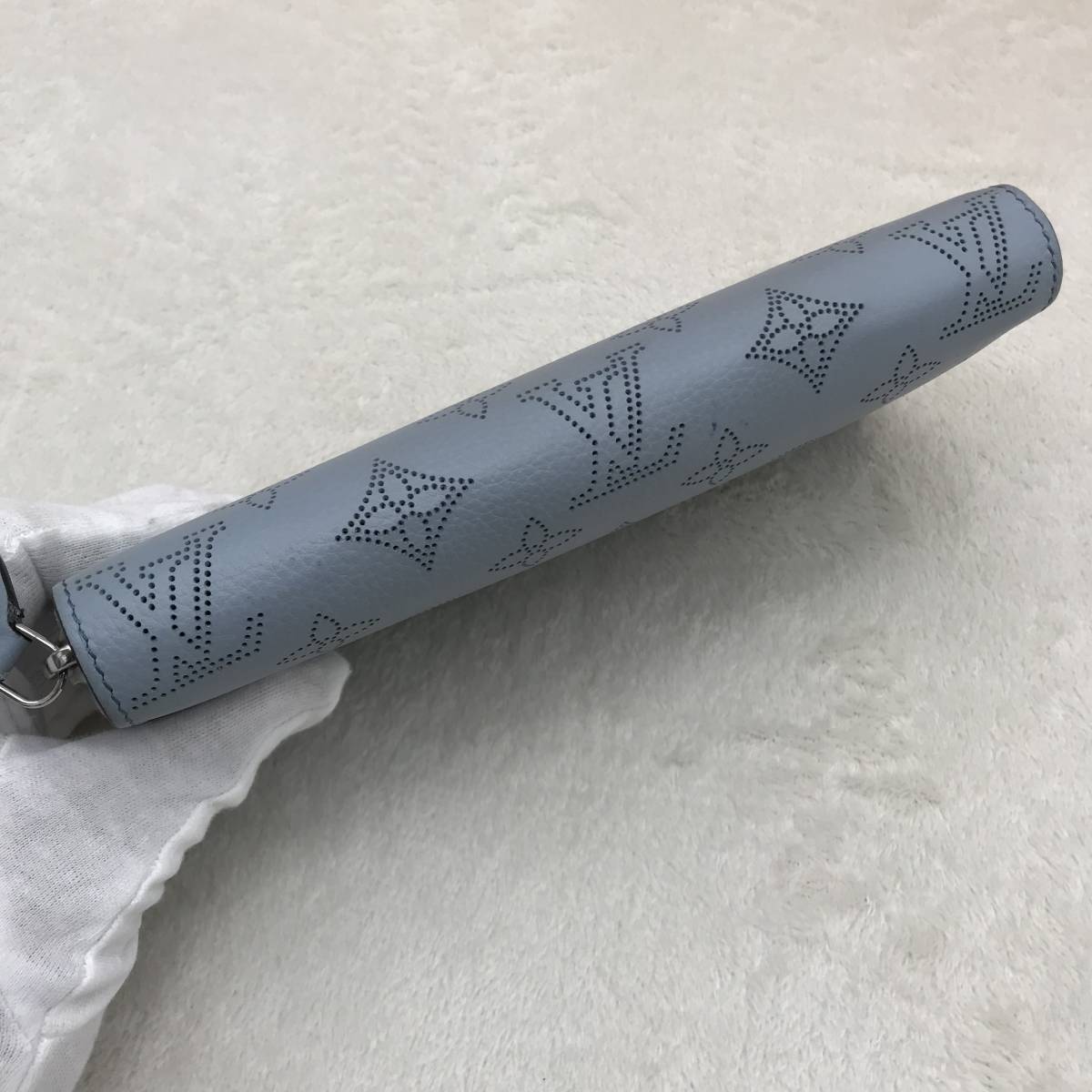 1円〈プラチナSランク〉LOUIS VUITTON ルイヴィトン 長財布 マヒナ 