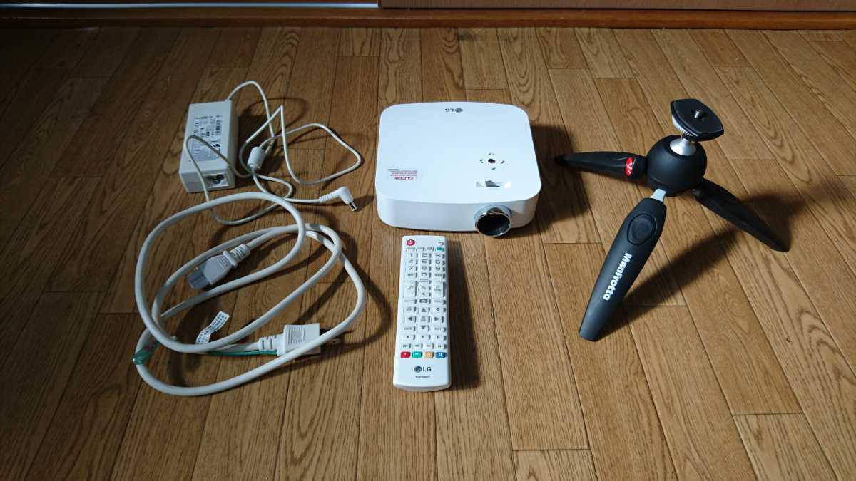 限定販売格安 LG LED プロジェクター PF50ks ホワイト white LG
