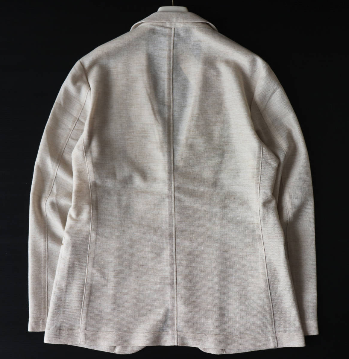 新品タグ付き【23区HOMME オム】軽量 清涼感 春夏 カラミ織り2Bジャケット 薄ベージュ 48(L) v402