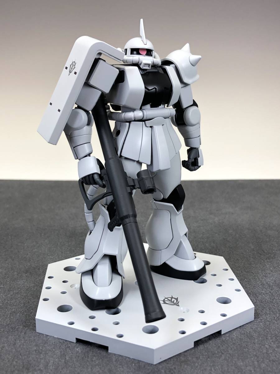 HGUC 1/144 MS-06S ザクII revive 塗装完成品 (白)(完成品)｜売買され 