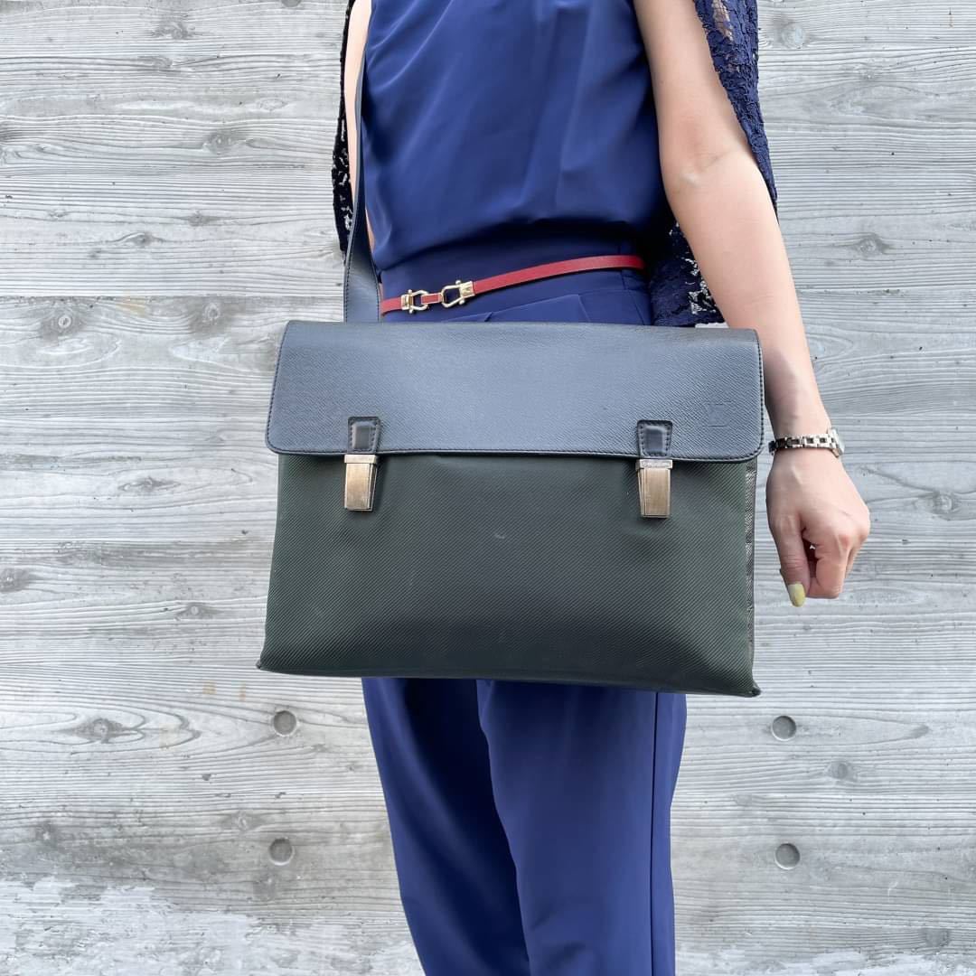 1円【極美品】ルイヴィトン LOUISVUITTON サラトヴGM M30882 タイガ  