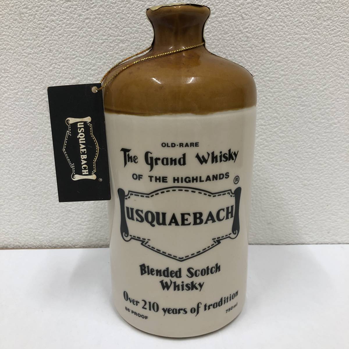 USQUAEBACH/ウシュクベ】 スコッチウイスキー 陶器ボトル 750ml 43