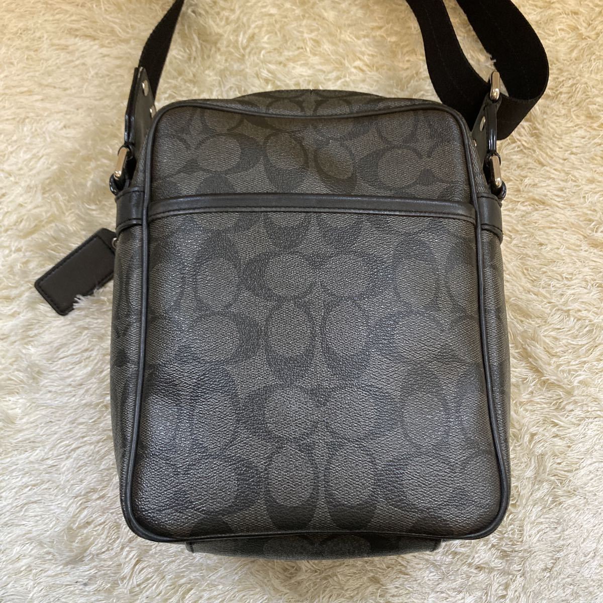 1円 【定番人気品】極美品 COACH コーチ ショルダーバッグ クロス  