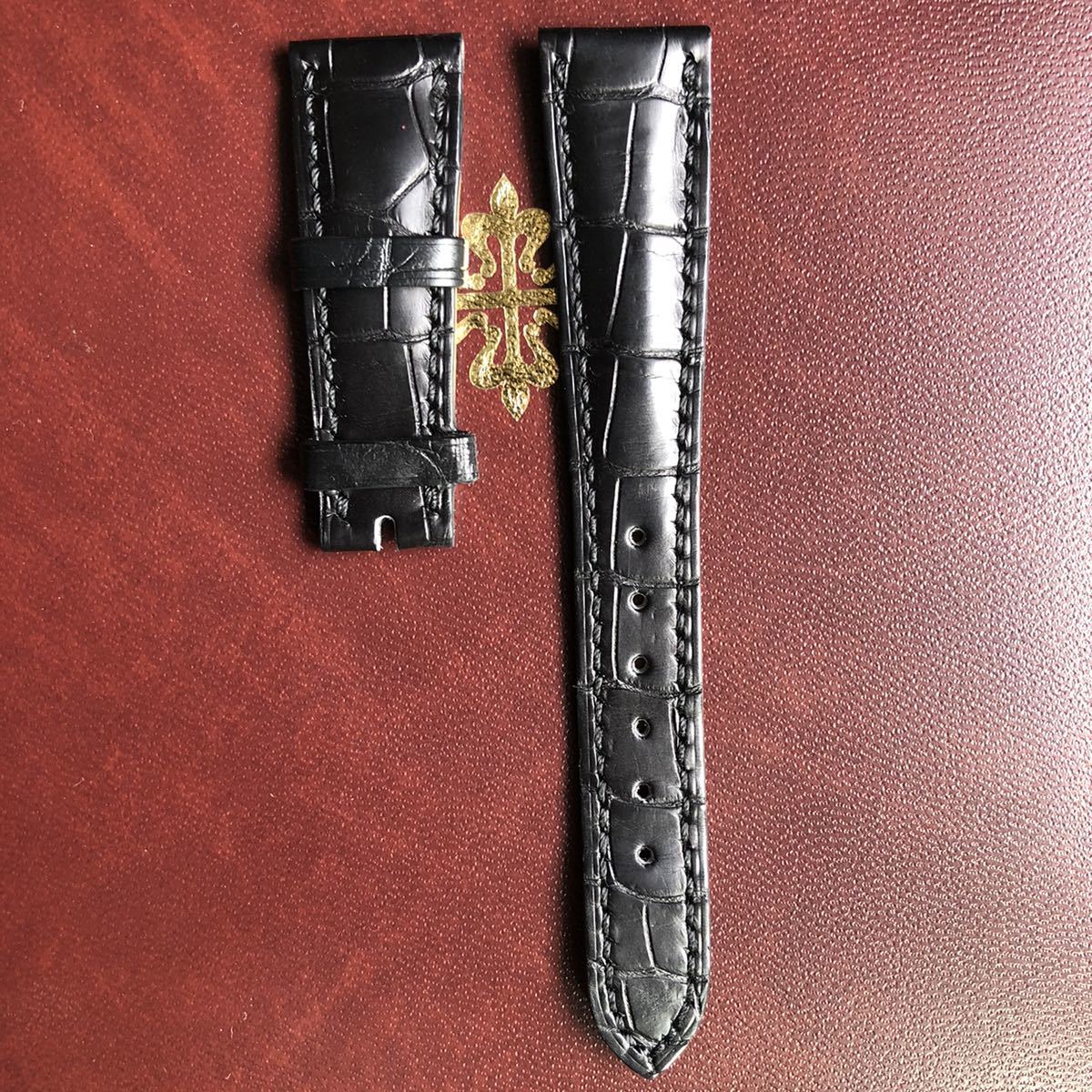 パテックフィリップ 純正ベルト クロコダイル ダークブラウン レザー ストラップ 中古 送料無料)パテックフィリップ 18mm(尾錠側14mm)Sサイズ短め