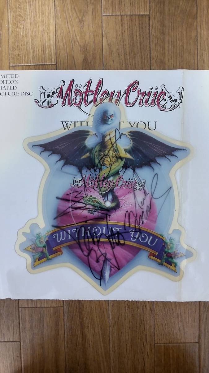 品質保証，送料無料 MOTLEY CRUE/モトリー クルー直筆サイン入りレコード(サイン)｜売買されたオークション情報、yahooの商品情報をアーカイブ公開 - オークファン サイン