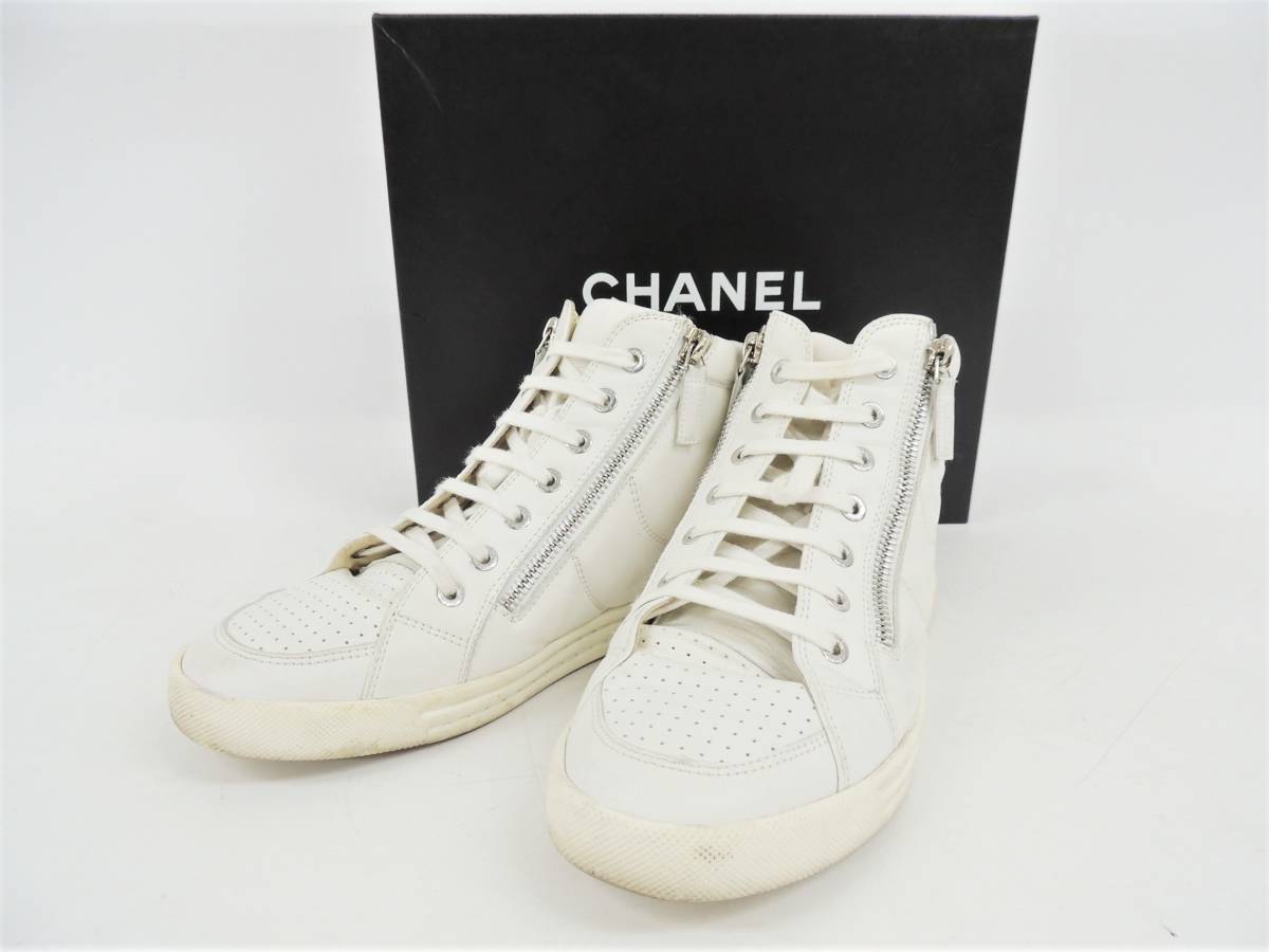 シャネル CHANEL / スニーカー / ハイカット / サイズ37 / CCマーク / ホワイト / 箱付き / レディース 管040707 CHANEL シャネル ハイカットスニーカー 中古CHANEL (CHANEL ツイード