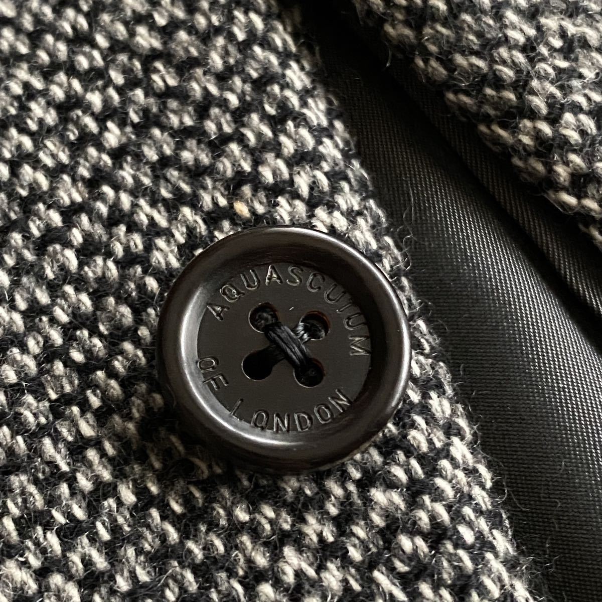 最高級】☆カシミヤ100% Aquascutum アクアスキュータム 釦ロゴ刻印