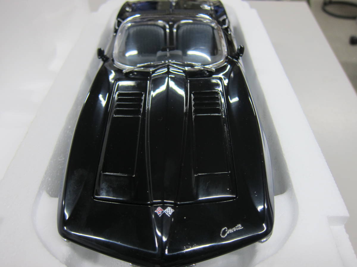 1/18 シボレー コルベット マコシャーク 1961 ブルー CHEVROLET