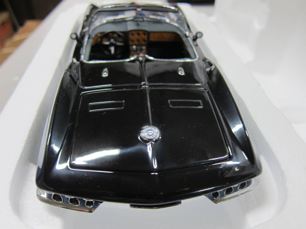 1/18 シボレー コルベット マコシャーク 1961 ブルー CHEVROLET