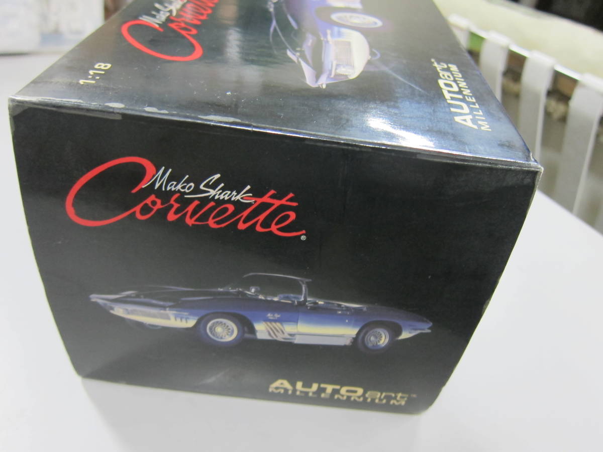 1/18 シボレー コルベット マコシャーク 1961 ブルー CHEVROLET