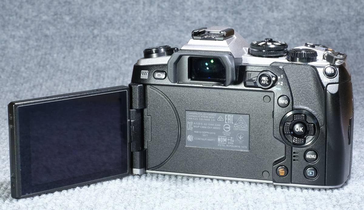 OLYMPUS PEN-F カメラボディでシャッター回数を確認する方法＊OLYMPUS 