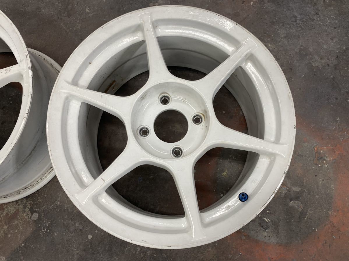 P1レーシング 16インチ 8.5J +27 PCD114.3 4穴 2本セット 中古 