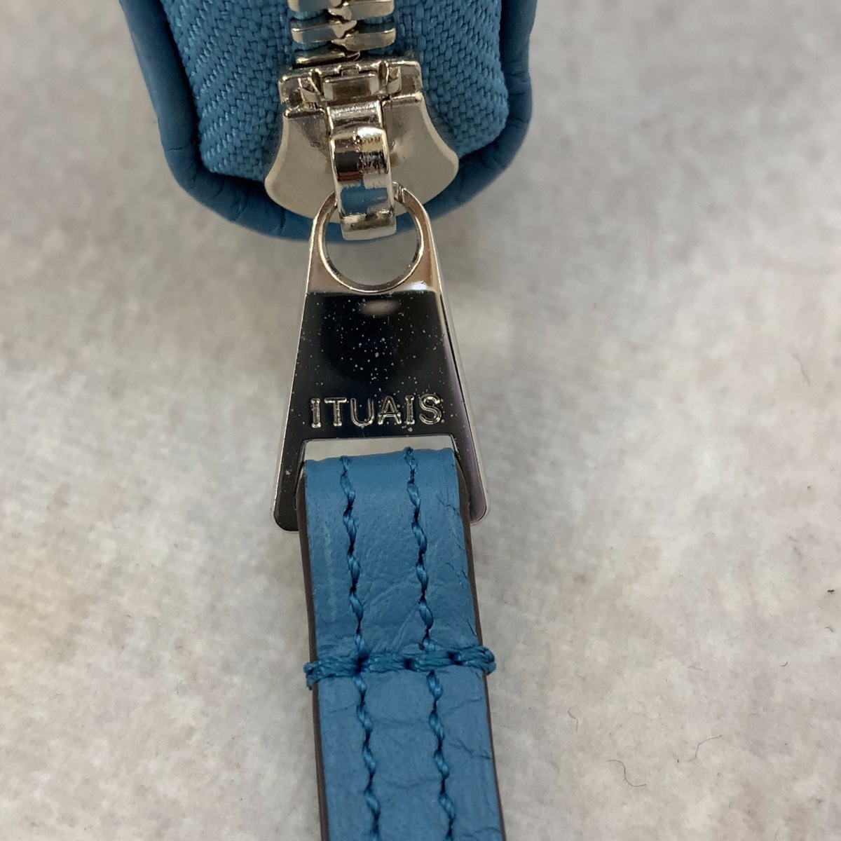 未使用 ITUAIS イトゥアイス RO-RO Wallet Long Diamond Light Blue 青 