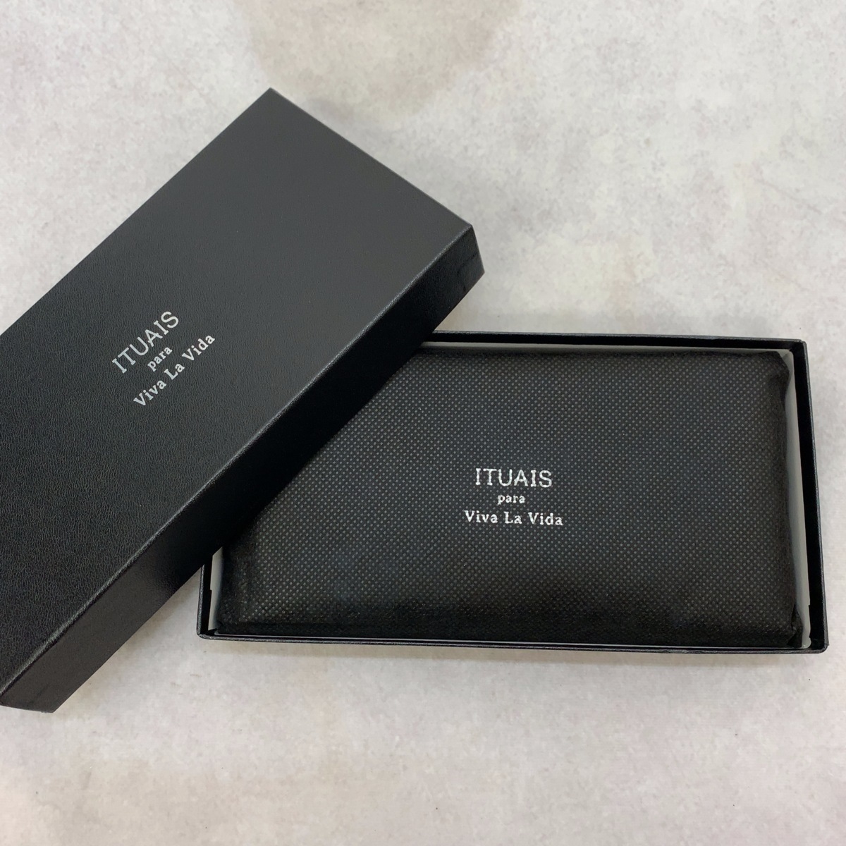 未使用 ITUAIS イトゥアイス RO-RO Wallet Long Diamond Light Blue 青 