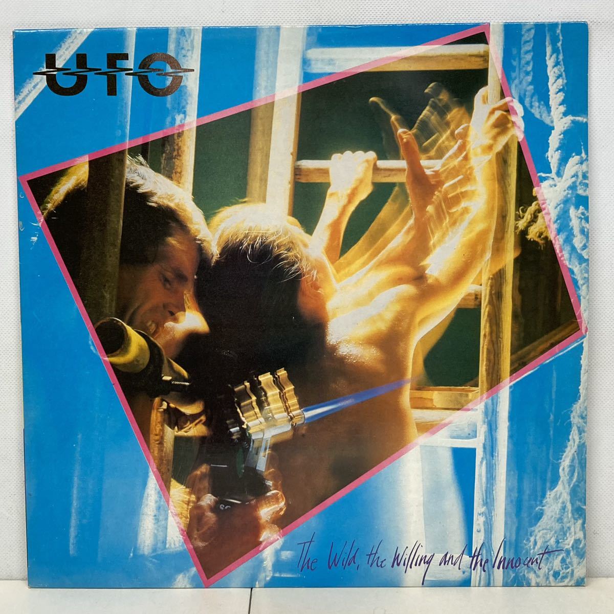 The Willing Wild, Innocent And - UFO the UFO: and | T̲he review Wild Boss 0