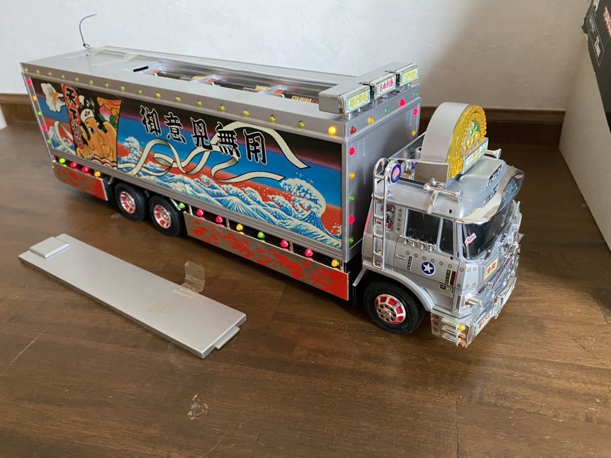 バンダイ 1/32 トラック野郎 爆走一番星 ラジコン 1/32 トラック野郎 爆走一番星ラジコン バンダイ (トラック