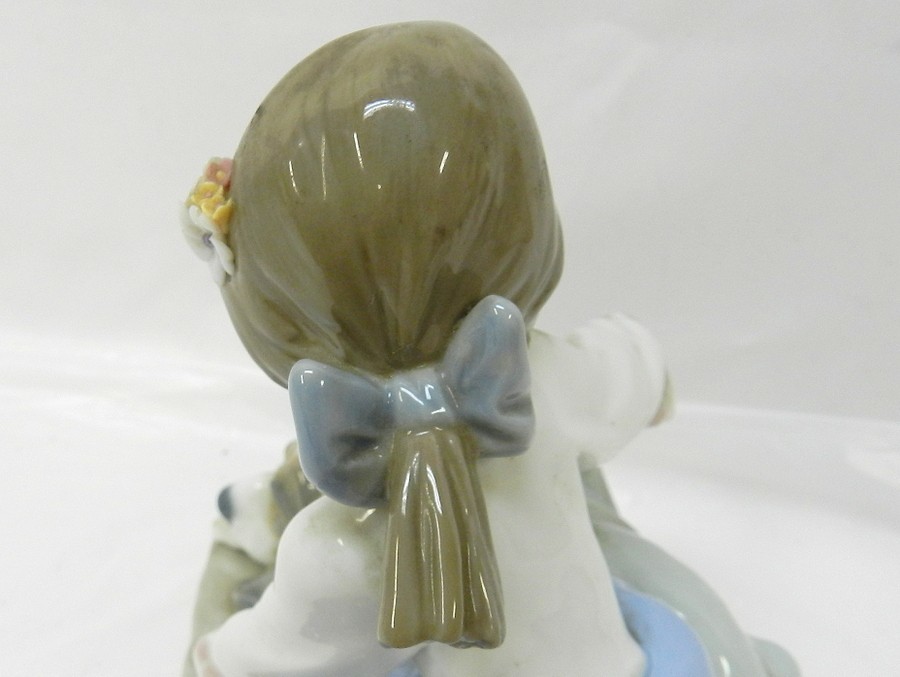 フィギュリン 1000円スタート LLADRO リヤドロ 少女 陶器置物 犬 0 気品に満ちて - あふれる愛 1 Yahoo!オークション #5426 One 「優雅な散歩の