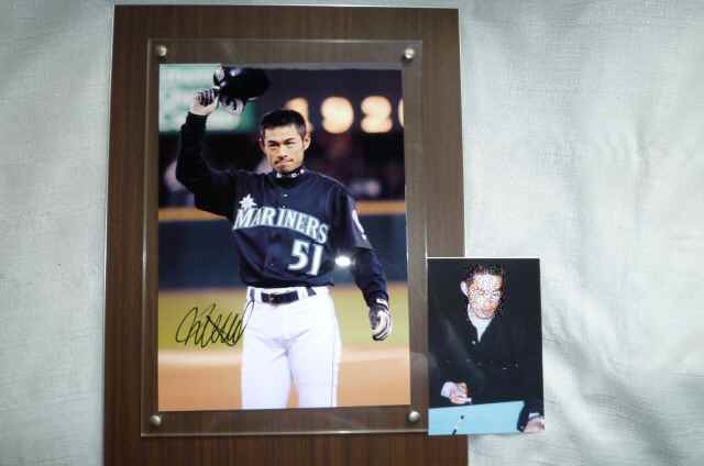 イチロー - メルカリ シュタイナー UDAホログラム、ガラスケース付き