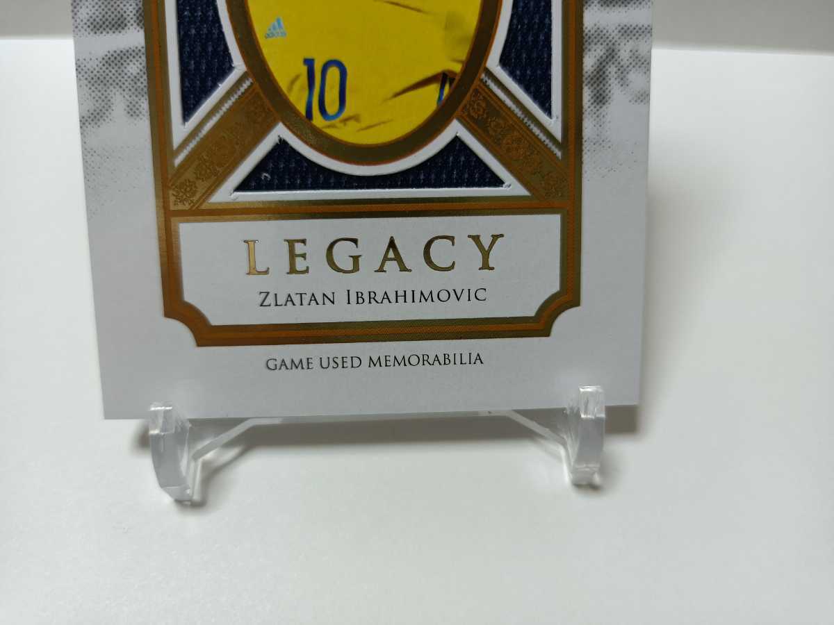 イブラヒモビッチ◇2021-22 Futera Unique ◇Zlatan Ibrahimovic 