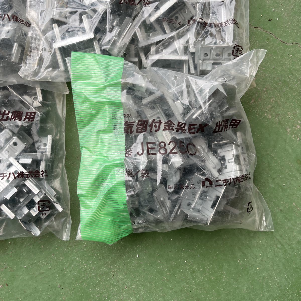 ニチハ 通気留付金具EX JE825 10袋 【メーカー公式通販】