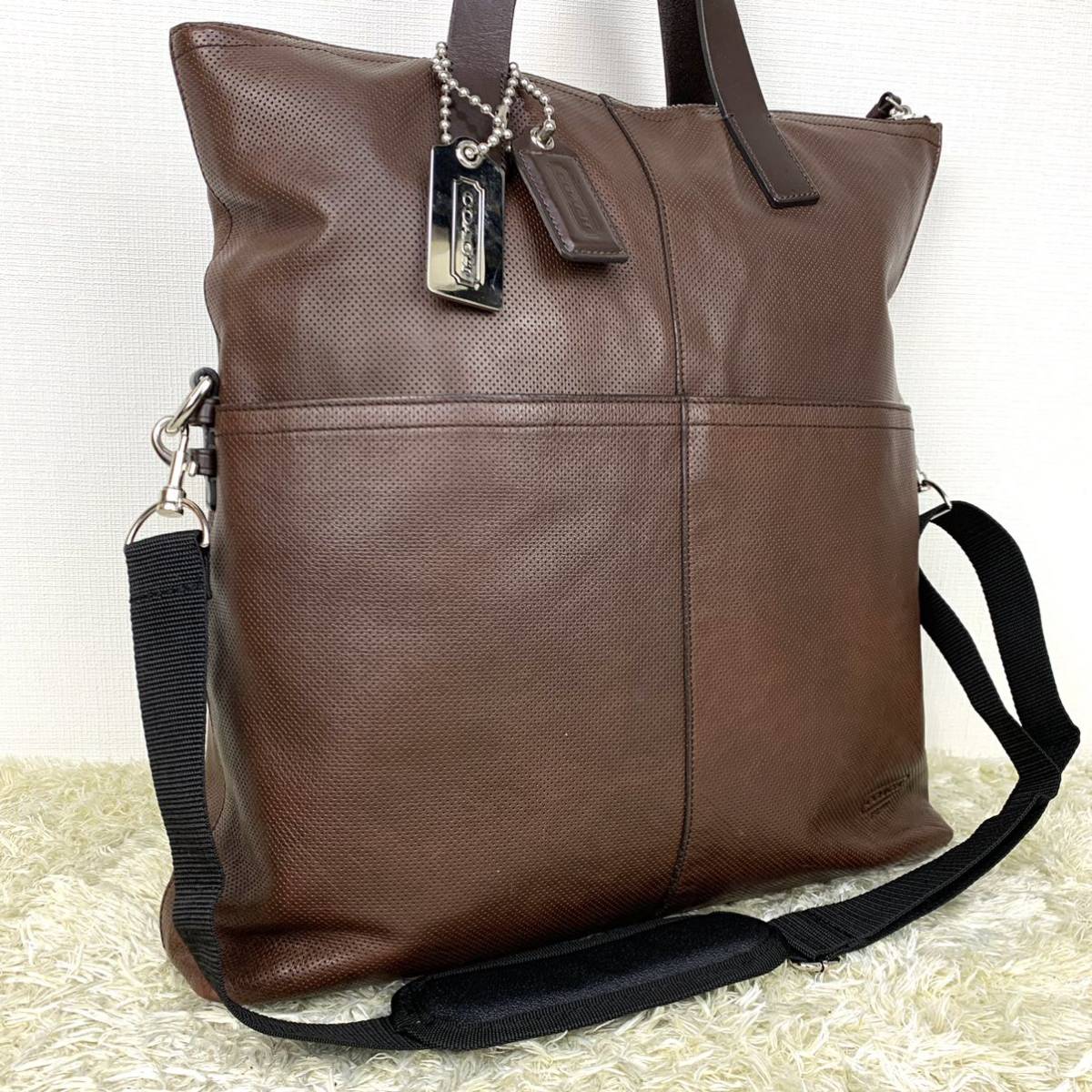 1円 COACH 『男の定番』コーチ A4収納可 メッセンジャーバッグ ショルダー ハンド 2way ビジネス 通勤 メンズ レザー ダークブラウン 濃茶