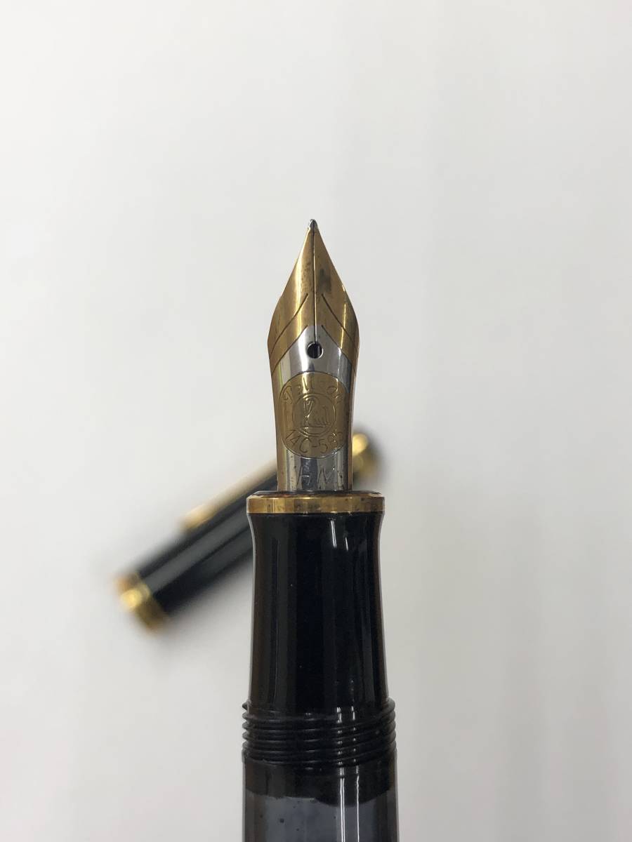 ☆Pelikan ペリカン 14C-585 HM W.-GERMANY 彫り天冠 ブラック 万年筆 ！