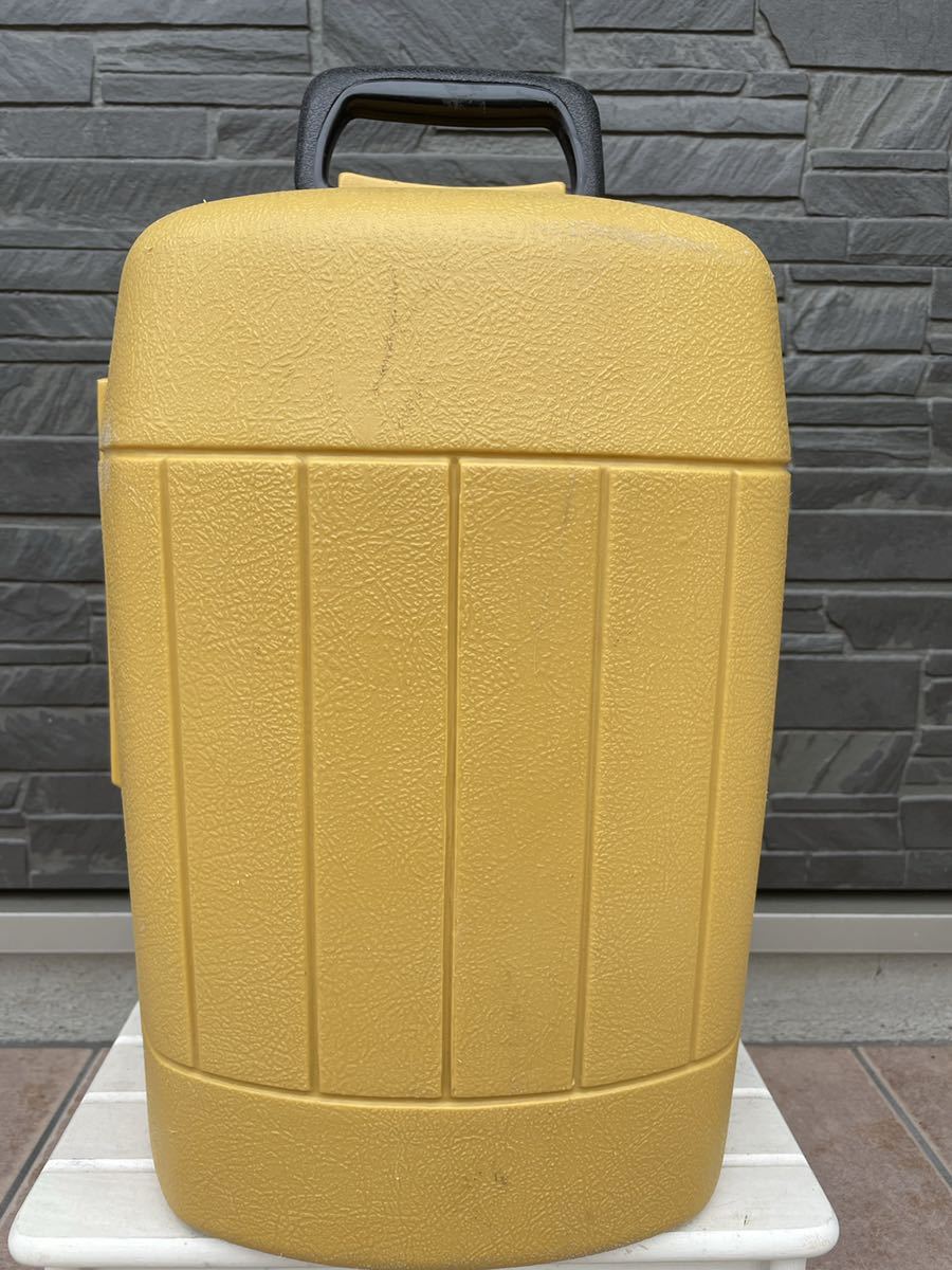 1978年2月製 コールマンランタンクラムシェル ケース 丸ハンドル 美品