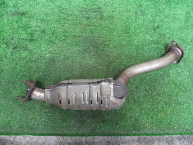フィット ホンダ L13A GD1 触媒 GD3 センサー2個 キャタライザー 2ヵ所