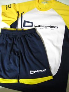 ブラック系一番のリベルタ ユニフォーム 12 5まで出品 ウェア スポーツ レジャーブラック系 9 000 Www Piscopo Com Mt