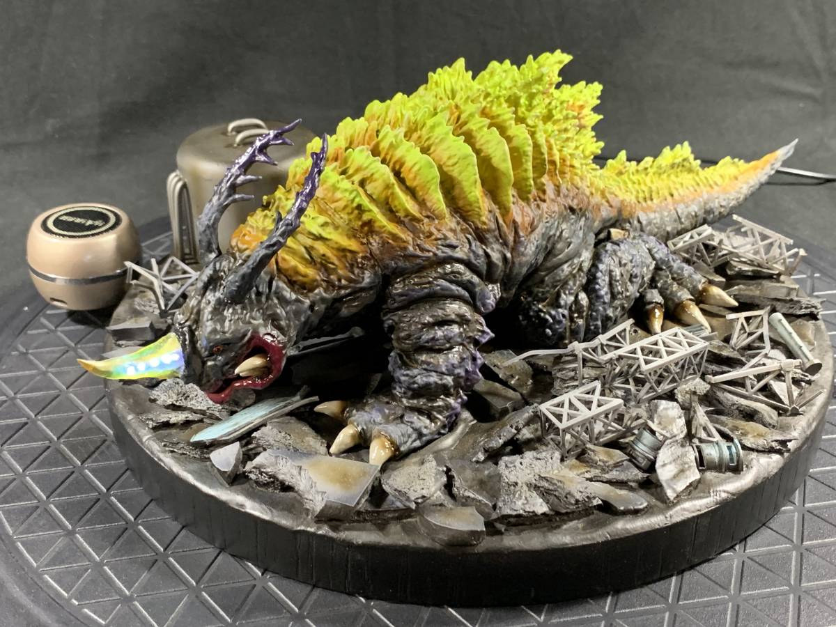 コモリプロジェクト 山脇隆 ネロンガ でか ガレージキット レジンキット