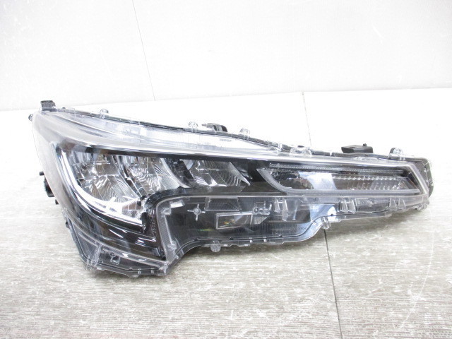  取付部破損無 カローラツーリング ZWE211 / NRE210 / ZRE212 / ZWH211 /ZW 純正 右 LED ヘッド ライト KOITO 12-633 打刻 U B025735(ヘッドライト)｜売買されたオークション情報、yahooの商品情報をアーカイブ公 トヨタ用