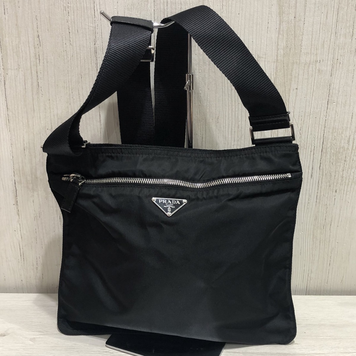 1円 PRADA プラダ 美品 ナイロン ショルダーバッグ 三角ロゴ プレート