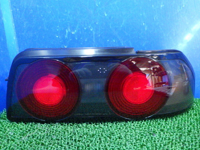 【B】日産純正 テールランプ テールライト 右/運転席側 KOITO 220-66193 HCR32 スカイライン 4ドア 前期 HC32