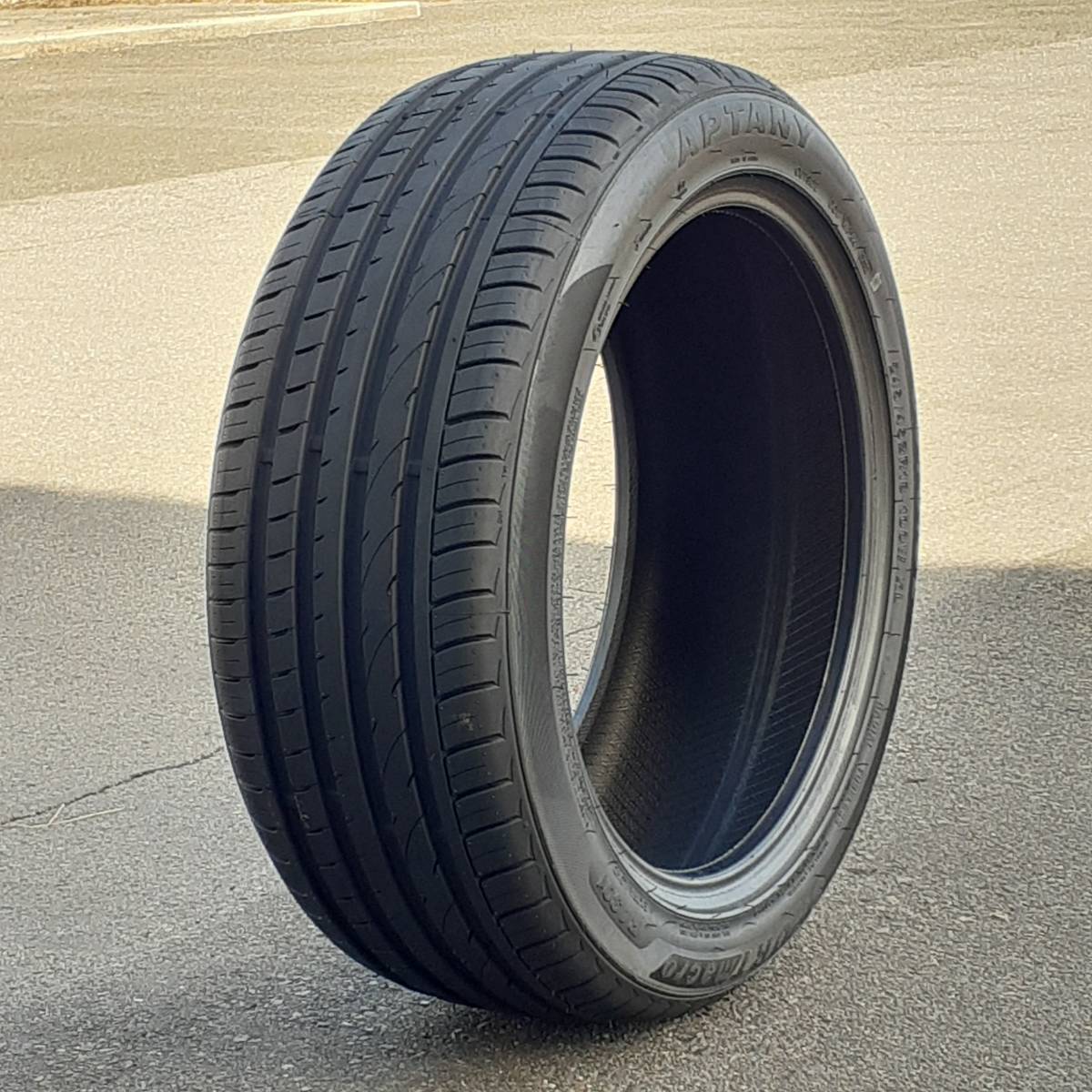 定番，格安 255/40Ｒ19 100W XL APTANY SPORT MACRO RA301 21年製 4本税込 34 800 より 1(その他)｜売買されたオークション情報、yahooの商品情報をアーカイブ公開 - オークファン 19インチ