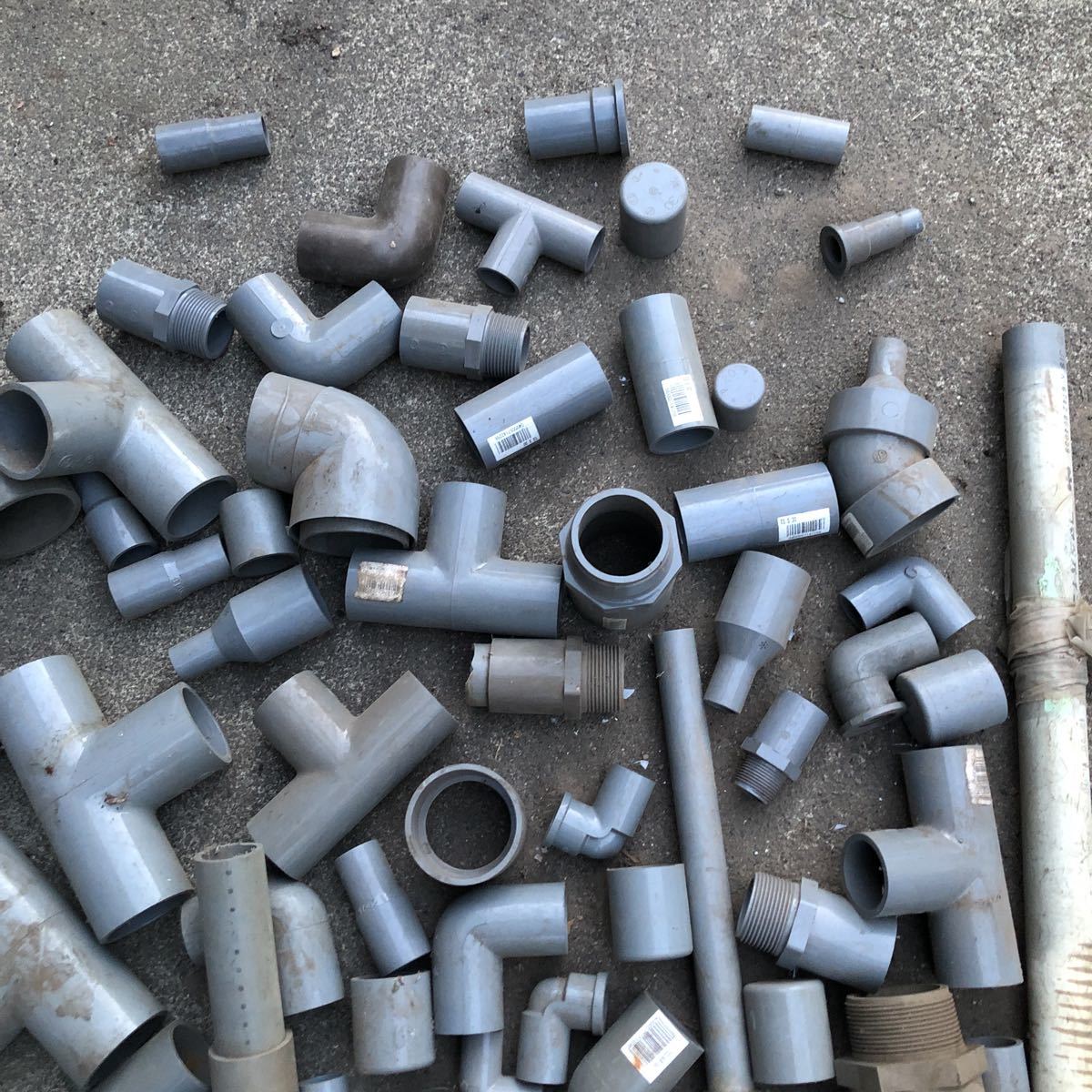 1円スタート 着払い 塩ビ管 塩ビパイプ 水道 連結 パーツ まとめ セット 大量 水道管 畑 池 水槽 ガーデニング Diy 工事用材料 売買されたオークション情報 Yahooの商品情報をアーカイブ公開 オークファン Aucfan Com