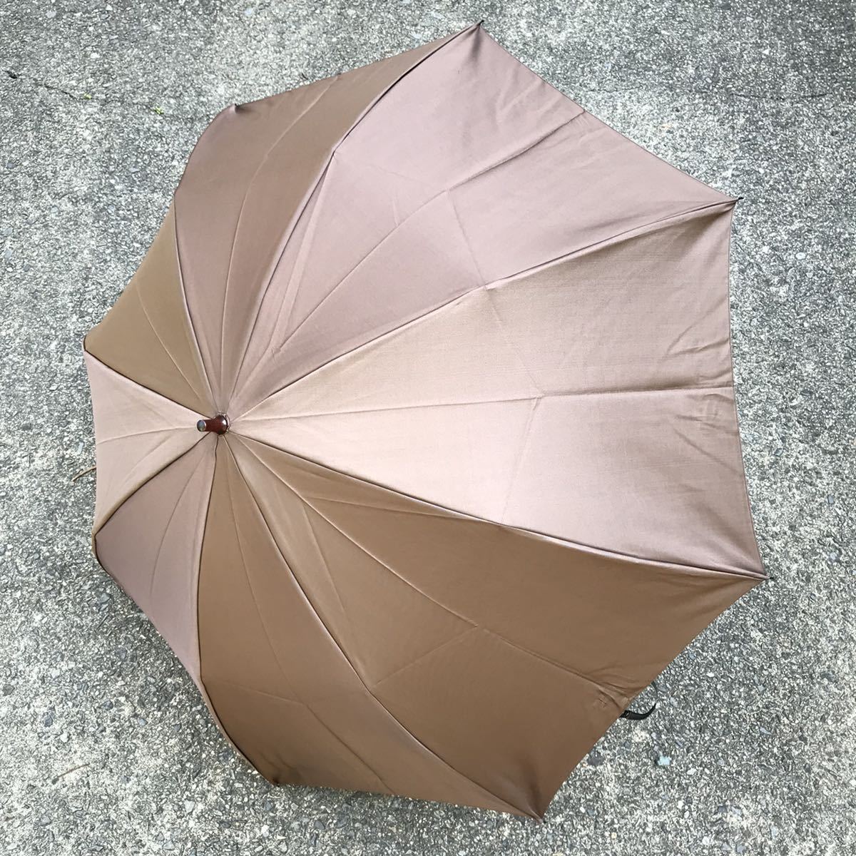 未使用 保管品 トンボ洋傘 前原光榮商店 折りたたみ傘 保存袋付き 皇室御用達 トンボ洋傘】本物 前原光榮商店 折り畳み傘 全長67cm MAEHARA ブロンズ